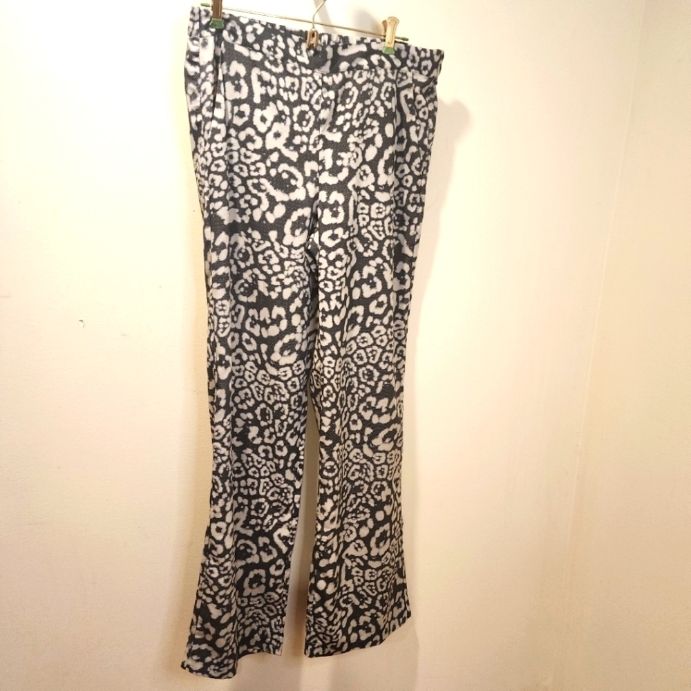 JOE FRESH casual Light Weight Leopard Print  Straight legs pants size S/P